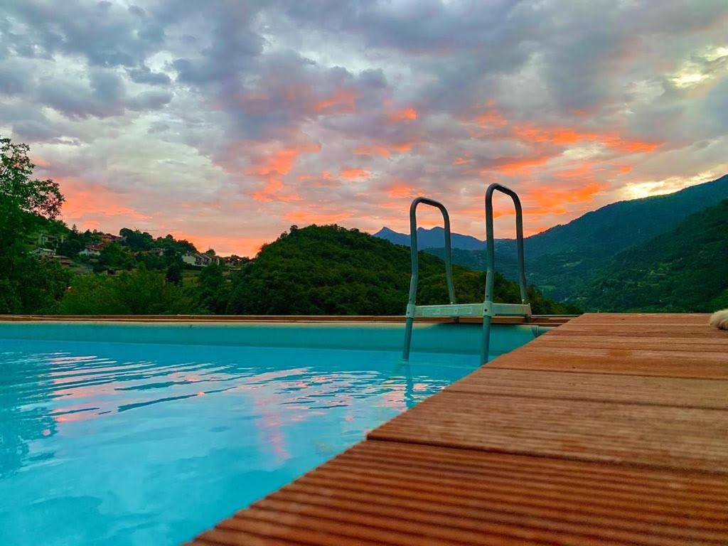 Villa La Casa Sulla Collina Del Castello Breno Esterno foto