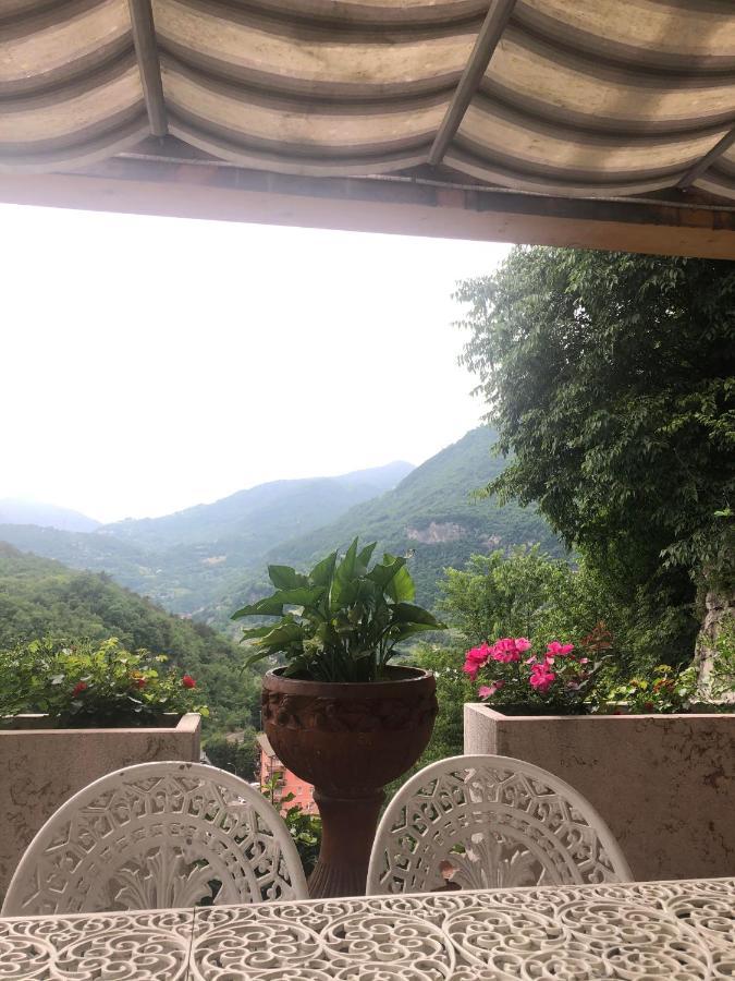 Villa La Casa Sulla Collina Del Castello Breno Esterno foto