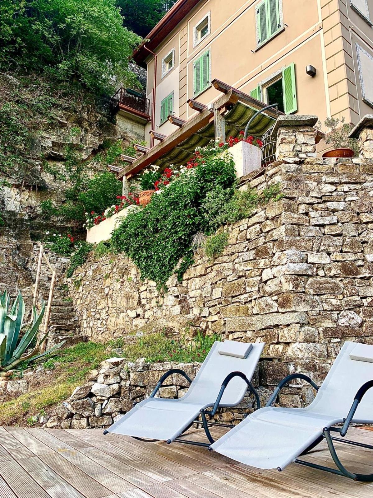 Villa La Casa Sulla Collina Del Castello Breno Esterno foto